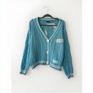Taylor Swift 1989 Cardigan Taylor’s Version Limited Edition XS/S Light Blue Logo